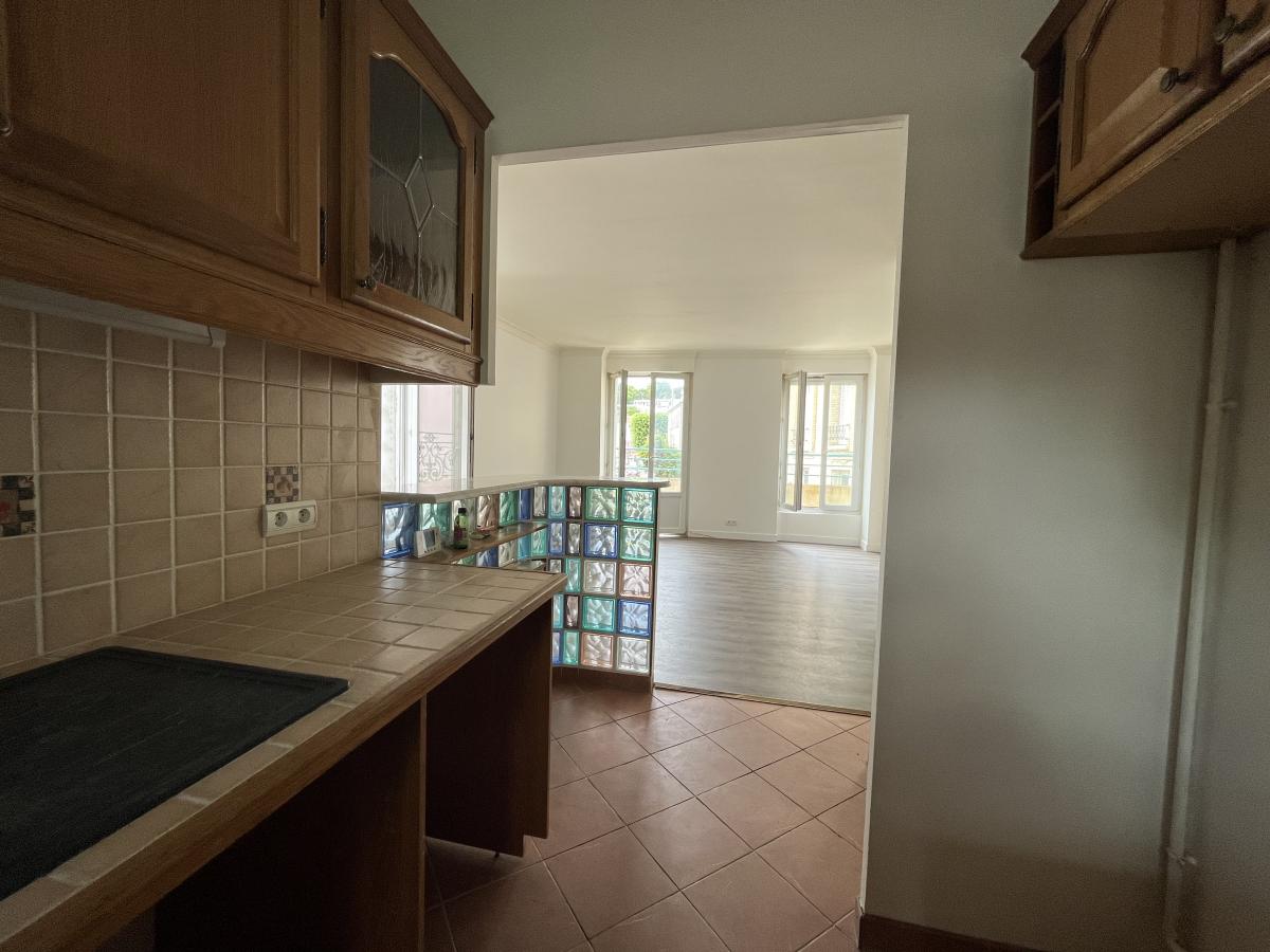 ARCUEIL - Quartier Jean Macé - Maison de ville de 68.67 M2 avec sous sol 25 M2
3 pièces 68.67m²